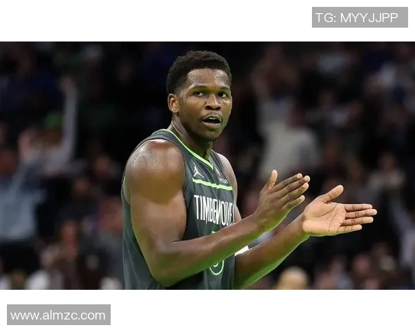 爱德华兹右腿筋拉伤,明日比赛出战存疑 爱德华兹右腿筋拉伤,明日比赛出战存疑